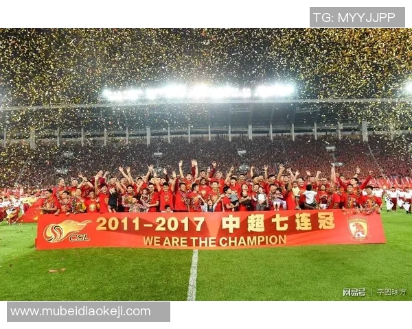 11月份生日的足球明星们盘点他们的辉煌成就与精彩瞬间